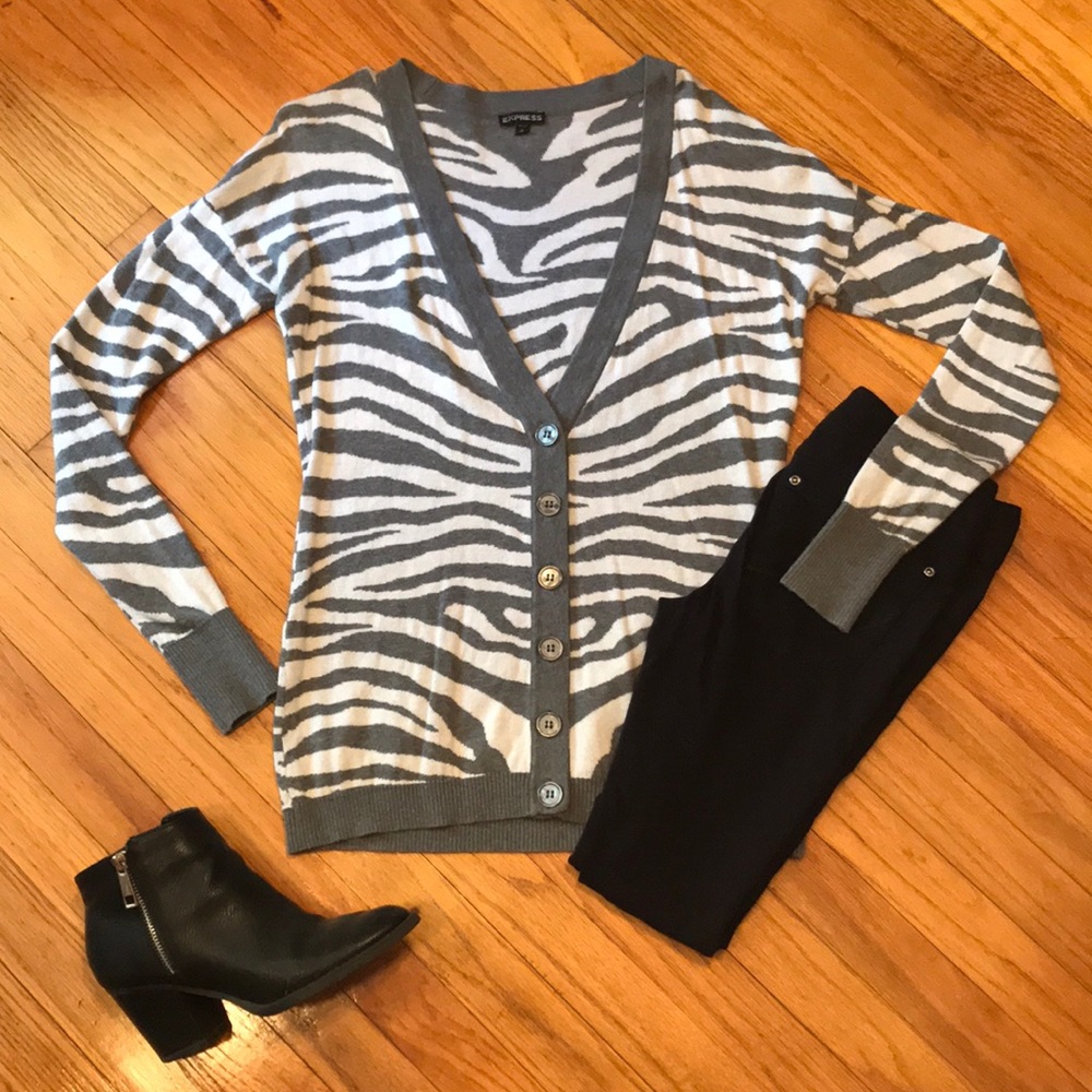 Grey Zebra striped cardigan 🦓